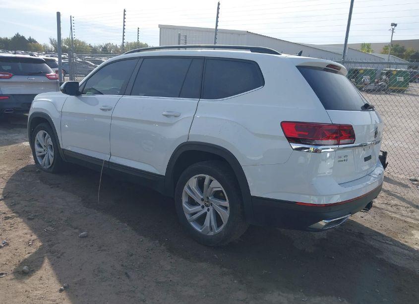 Photo 3 of 2023 Volkswagen Atlas 3.6L V6 SE W/TECHNOLOGY (VIN 1V2WR2CA8PC510040)