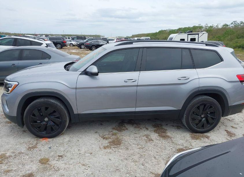 Photo 14 of 2024 Volkswagen Atlas 2.0T SE W/TECHNOLOGY (VIN 1V2WR2CA8RC534082)