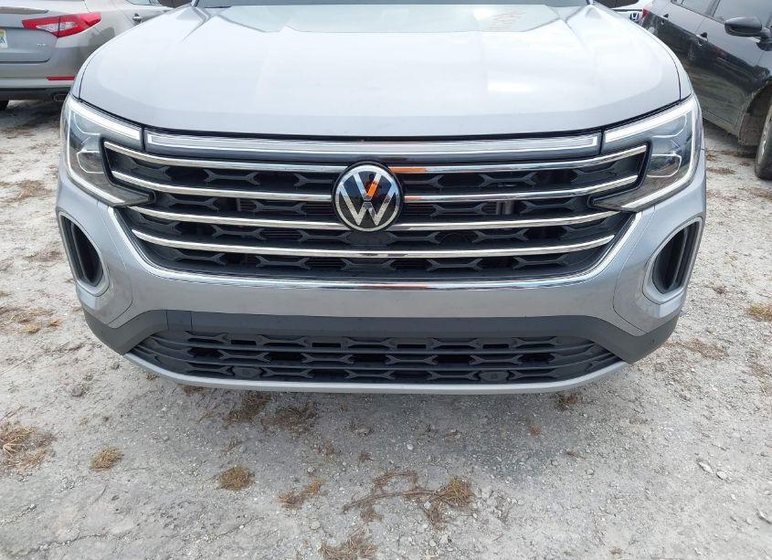 Photo 6 of 2024 Volkswagen Atlas 2.0T SE W/TECHNOLOGY (VIN 1V2WR2CA8RC534082)