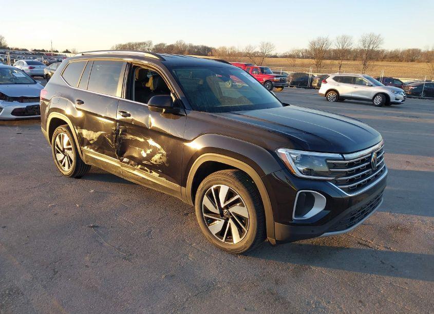 2024 Volkswagen Atlas 2.0T SE W/TECHNOLOGY (VIN 1V2WR2CA8RC580804) main photo