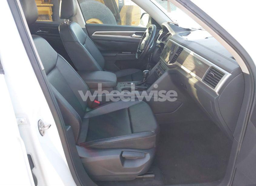 Photo 5 of 2019 Volkswagen Atlas 3.6L V6 SE W/TECHNOLOGY (VIN 1V2WR2CA9KC532816)