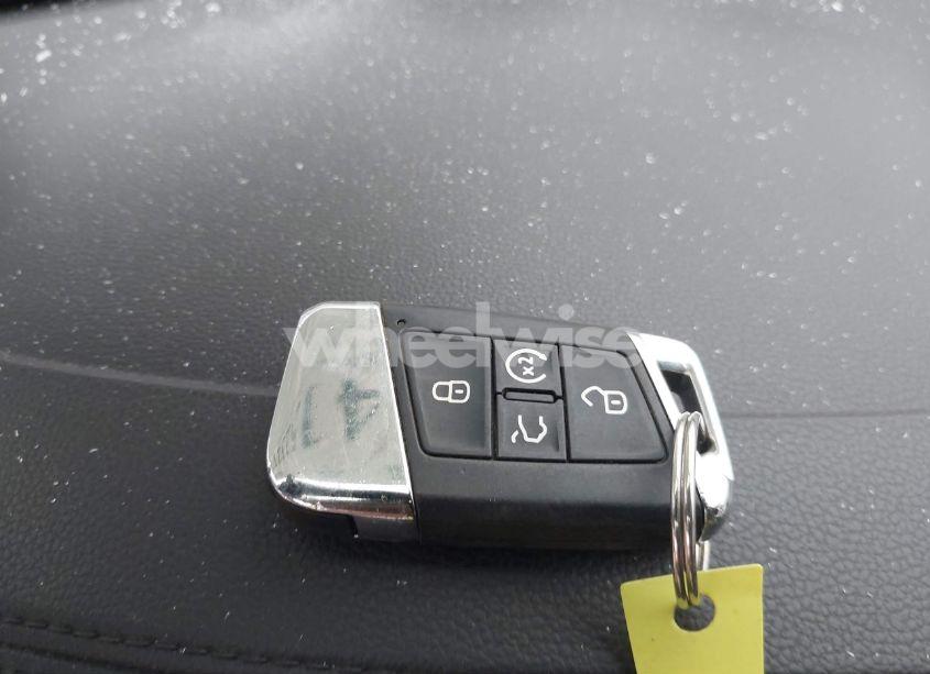 Photo 11 of 2021 Volkswagen Atlas 3.6L V6 SE W/TECHNOLOGY (VIN 1V2WR2CA9MC546704)