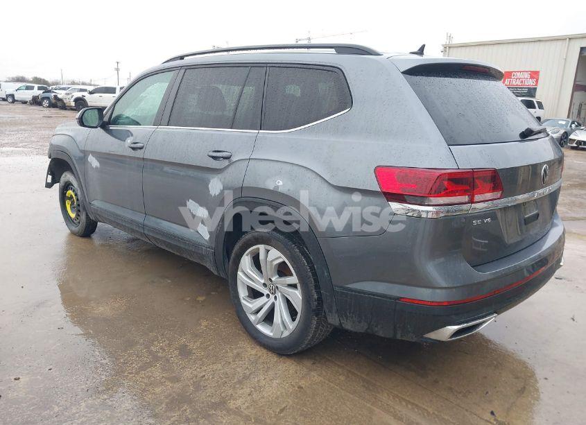 Photo 3 of 2021 Volkswagen Atlas 3.6L V6 SE W/TECHNOLOGY (VIN 1V2WR2CA9MC546704)