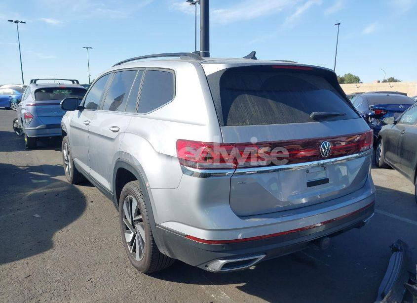 Photo 15 of 2024 Volkswagen Atlas 2.0T SE W/TECHNOLOGY (VIN 1V2WR2CA9RC577040)