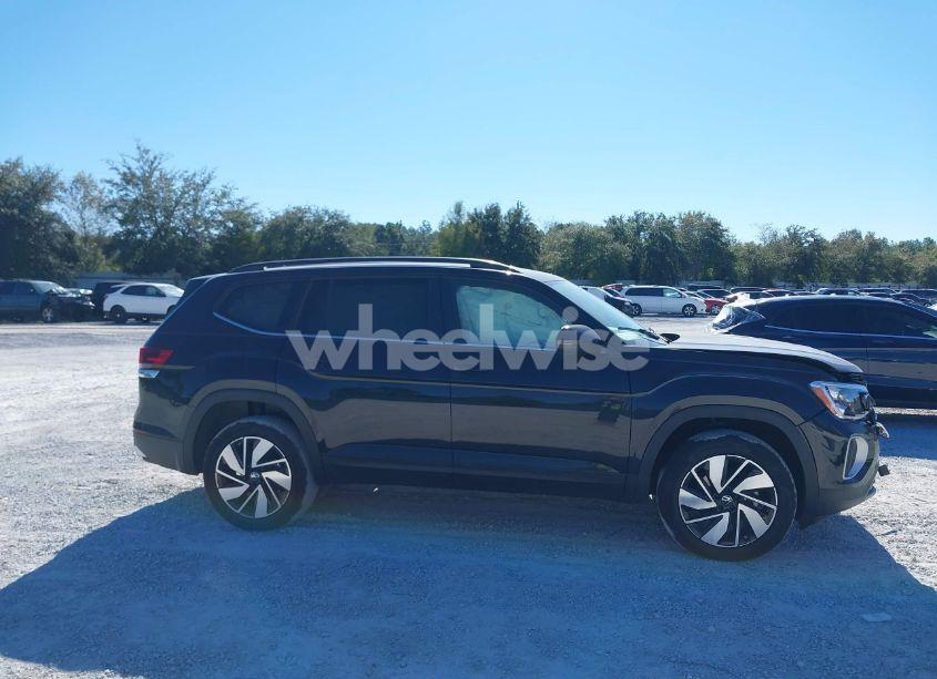 Photo 13 of 2024 Volkswagen Atlas 2.0T SE W/TECHNOLOGY (VIN 1V2WR2CA9RC578169)