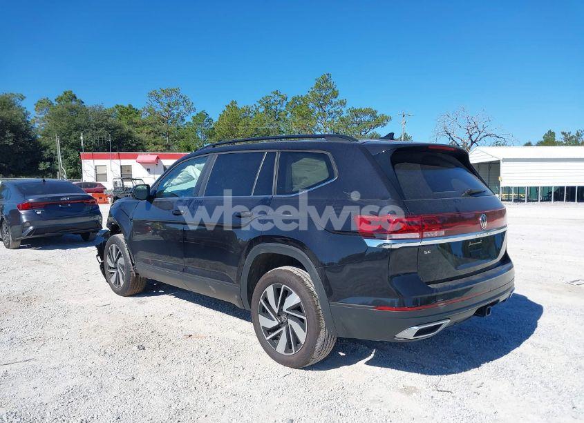 Photo 3 of 2024 Volkswagen Atlas 2.0T SE W/TECHNOLOGY (VIN 1V2WR2CA9RC578169)