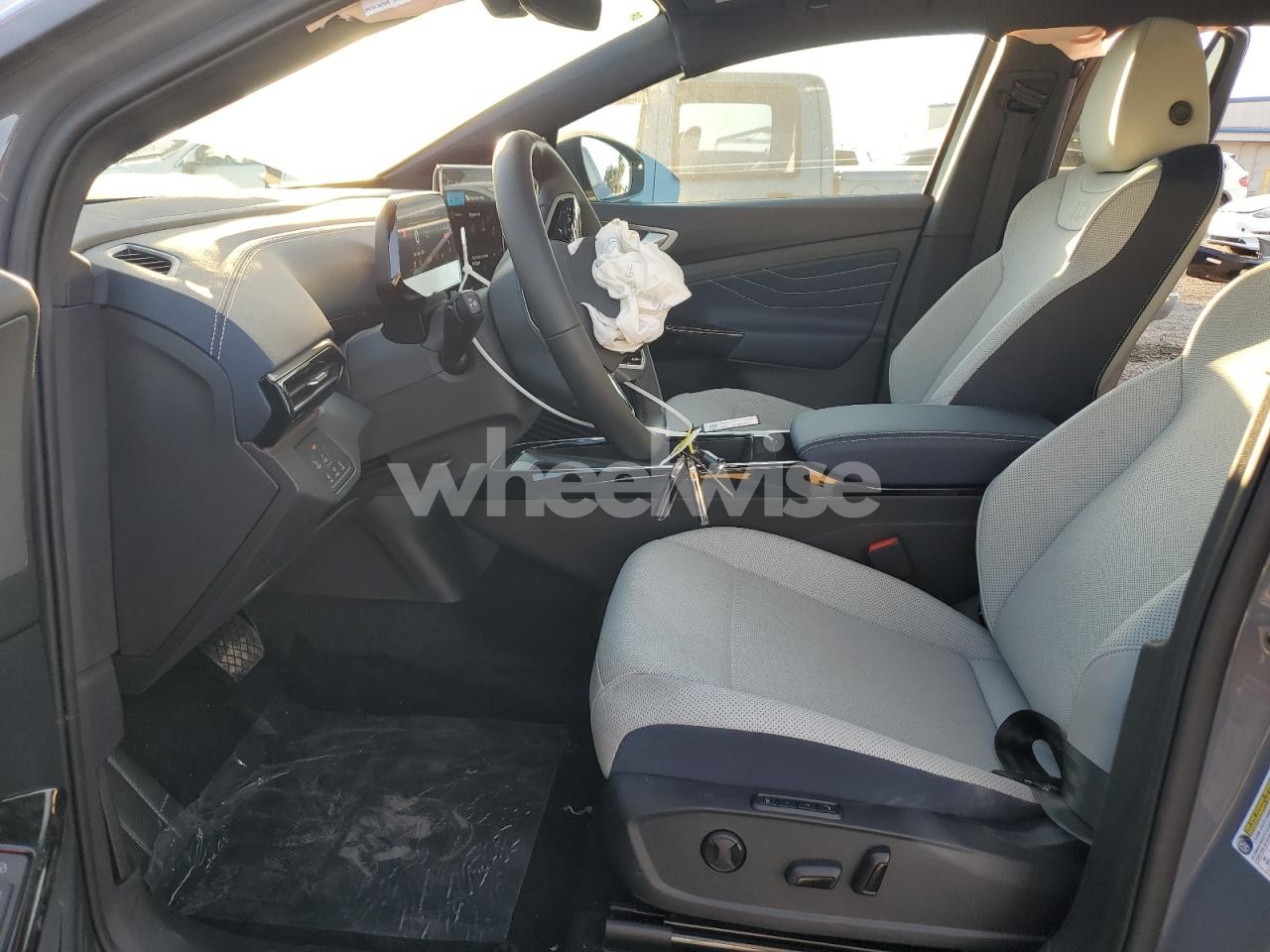 Photo 7 of 2025 VOLKSWAGEN ID.4 PRO S (VIN 1V2WSPE83SC009464)