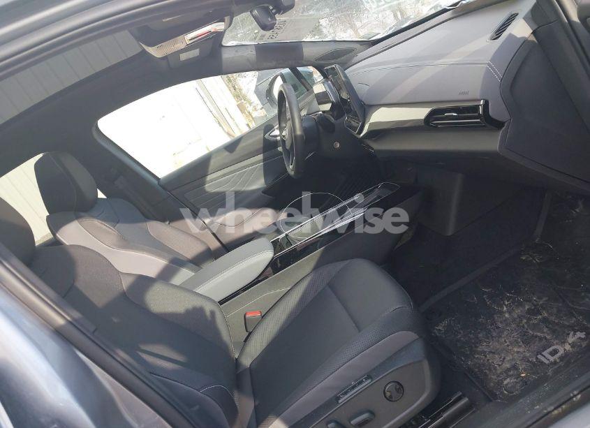 Photo 5 of 2024 Volkswagen Id.4 AWD PRO S (VIN 1V2WSPE84RC001335)