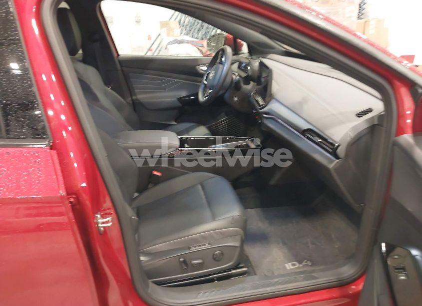 Photo 5 of 2024 Volkswagen Id.4 AWD PRO S (VIN 1V2WSPE86RC000316)