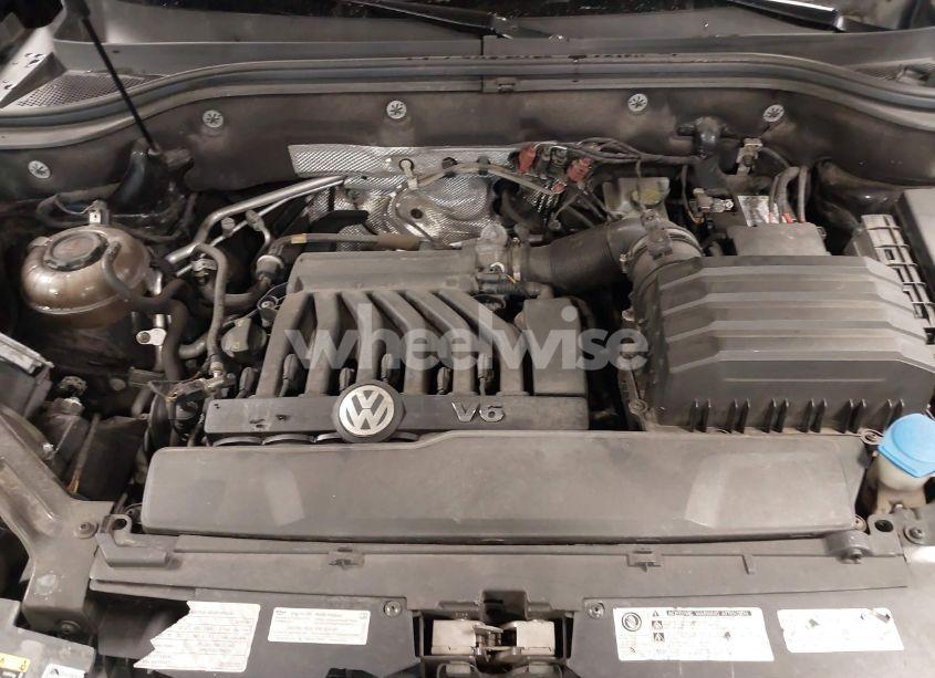 Photo 10 of 2019 Volkswagen Atlas 3.6L V6 SE W/TECHNOLOGY R-LINE (VIN 1V2XR2CA0KC565336)