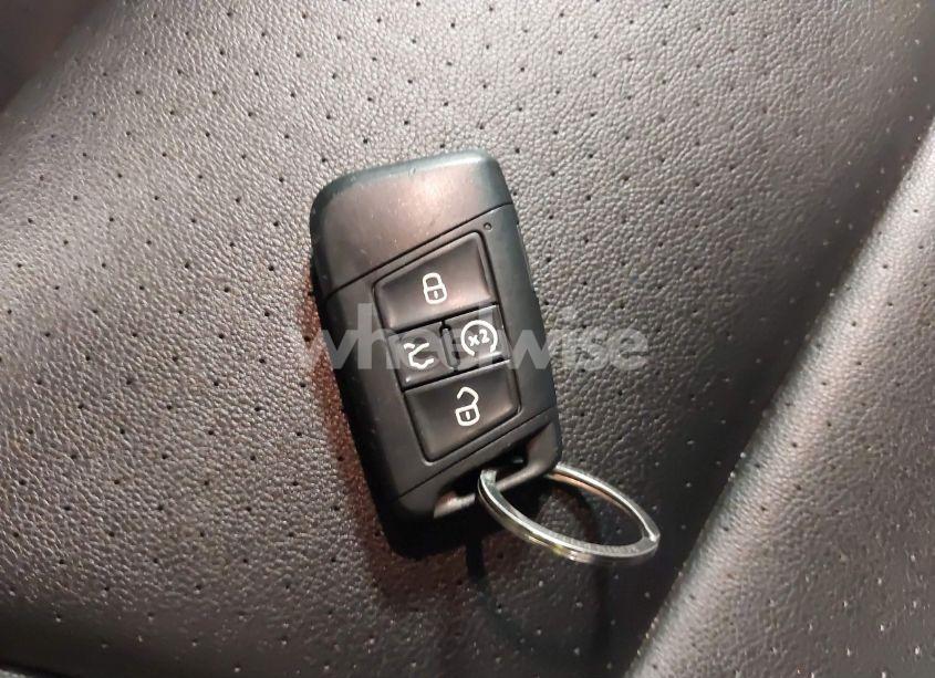 Photo 11 of 2019 Volkswagen Atlas 3.6L V6 SE W/TECHNOLOGY R-LINE (VIN 1V2XR2CA0KC565336)