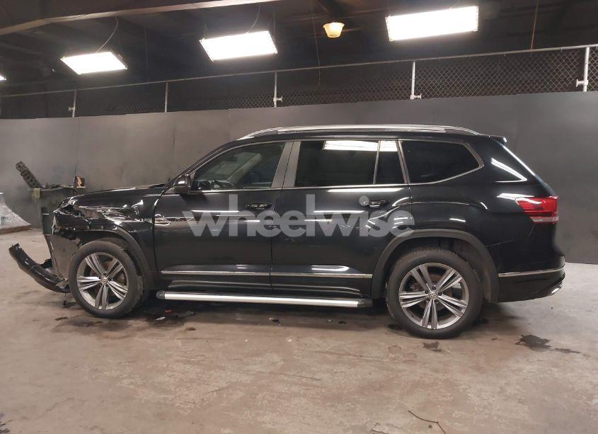 Photo 14 of 2019 Volkswagen Atlas 3.6L V6 SE W/TECHNOLOGY R-LINE (VIN 1V2XR2CA0KC565336)