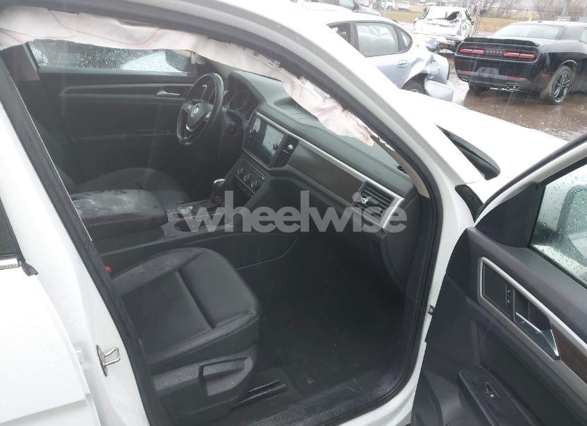 Photo 5 of 2019 Volkswagen Atlas 3.6L V6 SE W/TECHNOLOGY R-LINE (VIN 1V2XR2CA2KC533794)