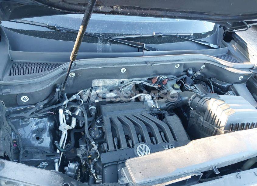 Photo 10 of 2019 Volkswagen Atlas 3.6L V6 SE W/TECHNOLOGY R-LINE (VIN 1V2XR2CA4KC622850)