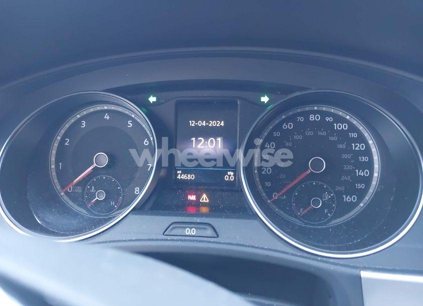 Photo 7 of 2019 Volkswagen Atlas 3.6L V6 SE W/TECHNOLOGY R-LINE (VIN 1V2XR2CA4KC622850)