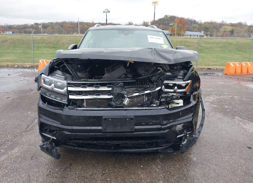 Photo 12 of 2019 Volkswagen Atlas 3.6L V6 SE W/TECHNOLOGY R-LINE (VIN 1V2XR2CA5KC581211)