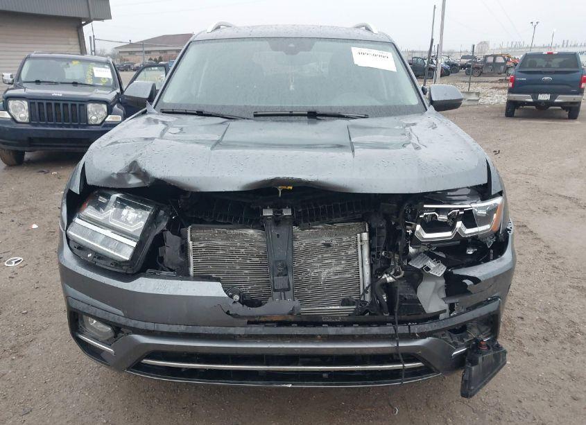 Photo 12 of 2019 Volkswagen Atlas 3.6L V6 SE W/TECHNOLOGY R-LINE (VIN 1V2XR2CA8KC606070)