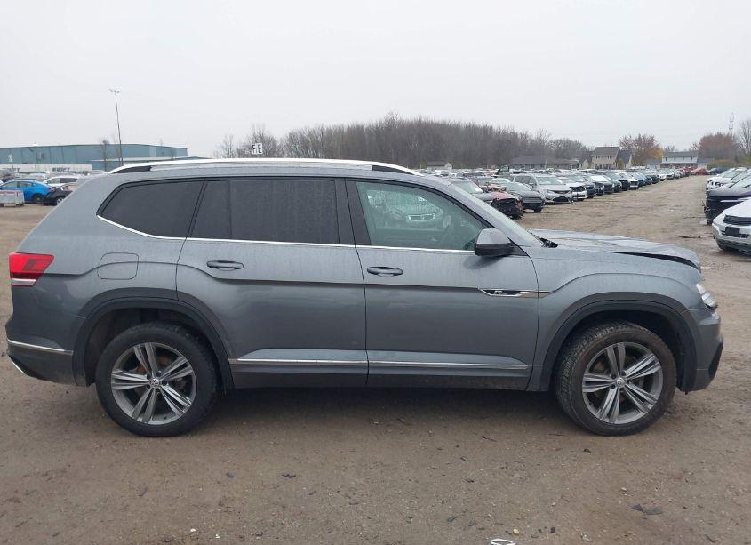 Photo 13 of 2019 Volkswagen Atlas 3.6L V6 SE W/TECHNOLOGY R-LINE (VIN 1V2XR2CA8KC606070)