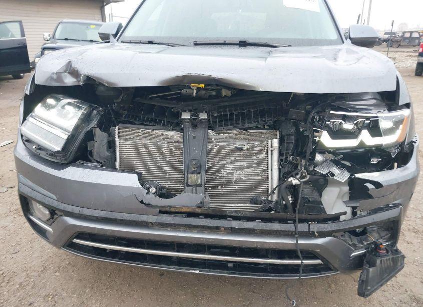 Photo 6 of 2019 Volkswagen Atlas 3.6L V6 SE W/TECHNOLOGY R-LINE (VIN 1V2XR2CA8KC606070)