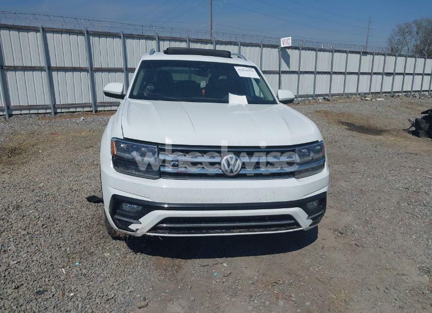 Photo 6 of 2019 Volkswagen Atlas 3.6L V6 SE W/TECHNOLOGY R-LINE (VIN 1V2YR2CA0KC582951)