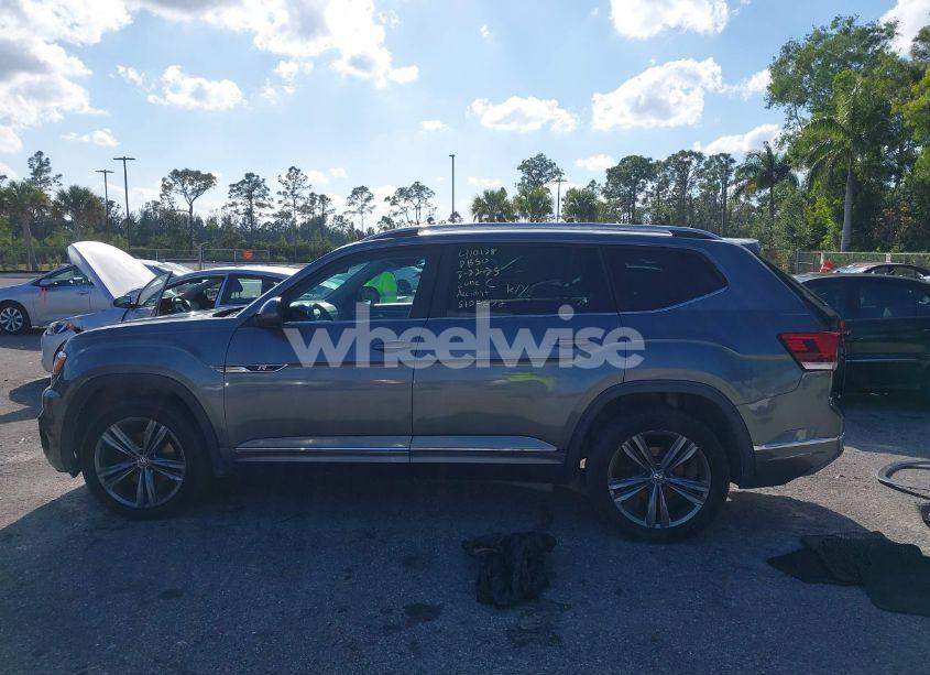Photo 14 of 2019 Volkswagen Atlas 3.6L V6 SE W/TECHNOLOGY R-LINE (VIN 1V2YR2CA3KC519312)