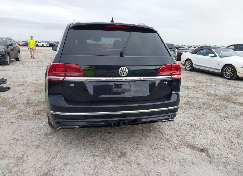 Photo 16 of 2019 Volkswagen Atlas 3.6L V6 SE W/TECHNOLOGY R-LINE (VIN 1V2YR2CA5KC527783)