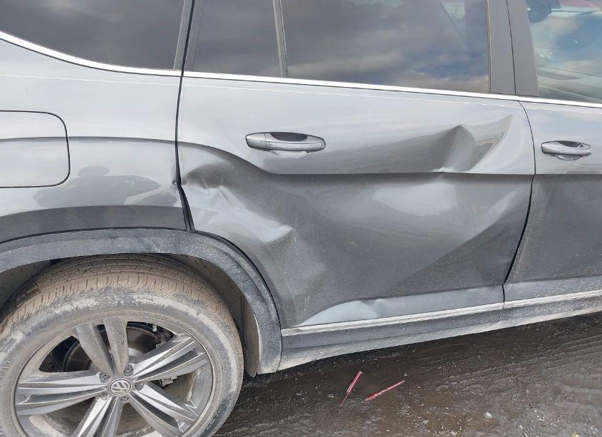 Photo 17 of 2019 Volkswagen Atlas 3.6L V6 SE W/TECHNOLOGY R-LINE (VIN 1V2YR2CA7KC546917)