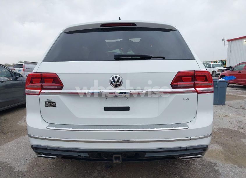 Photo 16 of 2019 Volkswagen Atlas 3.6L V6 SE W/TECHNOLOGY R-LINE (VIN 1V2YR2CA8KC623858)