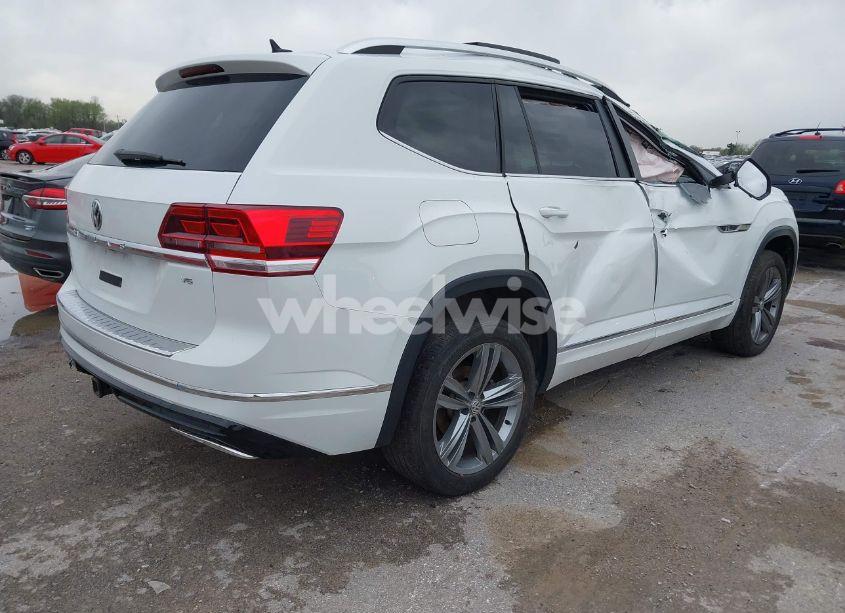 Photo 4 of 2019 Volkswagen Atlas 3.6L V6 SE W/TECHNOLOGY R-LINE (VIN 1V2YR2CA8KC623858)