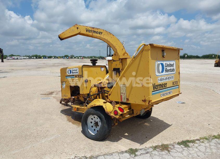 Photo 3 of 2001 Vermeer Mfg. CO. UNKNOWN (VIN 1VRD1015911003855)