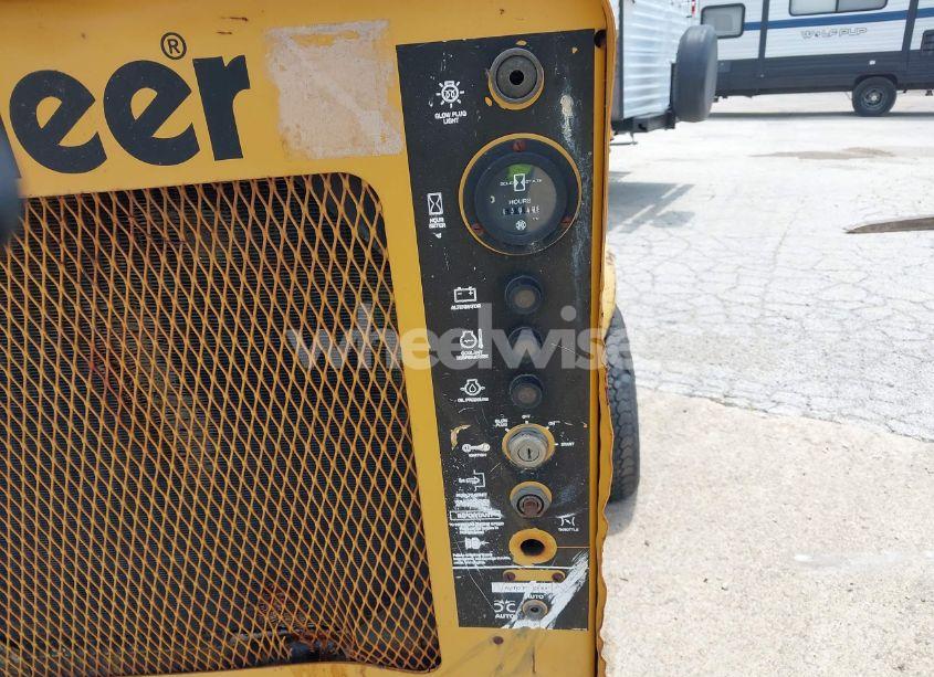 Photo 7 of 2001 Vermeer Mfg. CO. UNKNOWN (VIN 1VRD1015911003855)