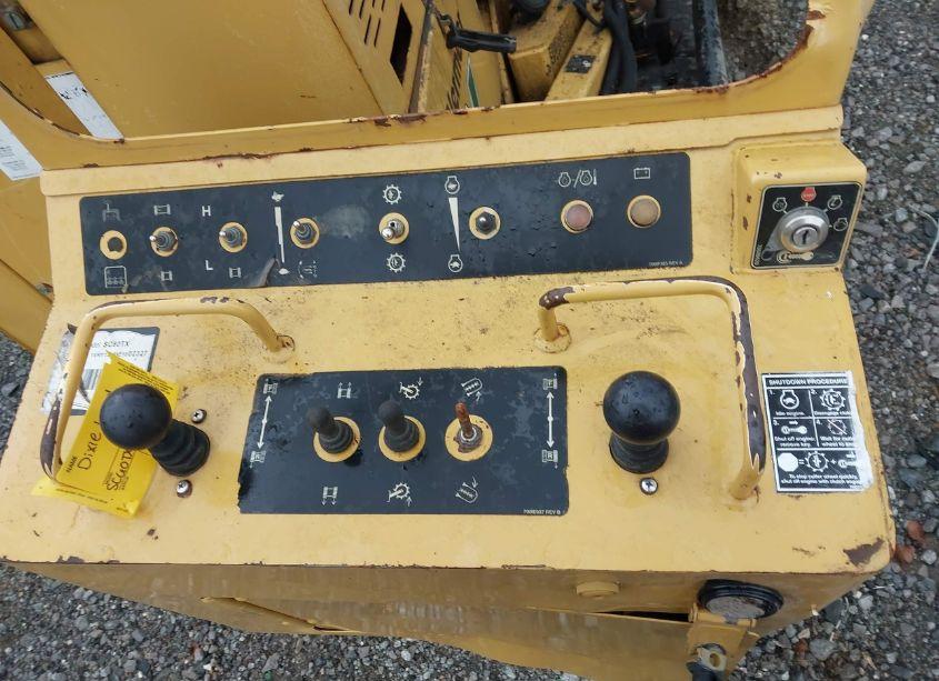 Photo 7 of 2014 Vermeer Mfg. CO. VERMEER MFG. CO. (VIN 1VRY12056E1002327)