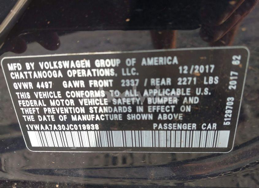 Photo 9 of 2018 Volkswagen Passat 2.0T R-LINE/2.0T S (VIN 1VWAA7A30JC019938)
