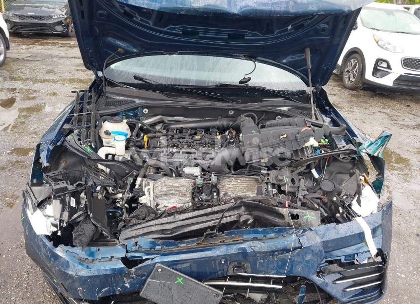 Photo 10 of 2018 Volkswagen Passat 2.0T R-LINE/2.0T S (VIN 1VWAA7A30JC021740)