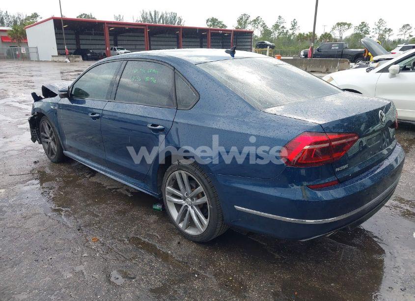 Photo 3 of 2018 Volkswagen Passat 2.0T R-LINE/2.0T S (VIN 1VWAA7A30JC021740)