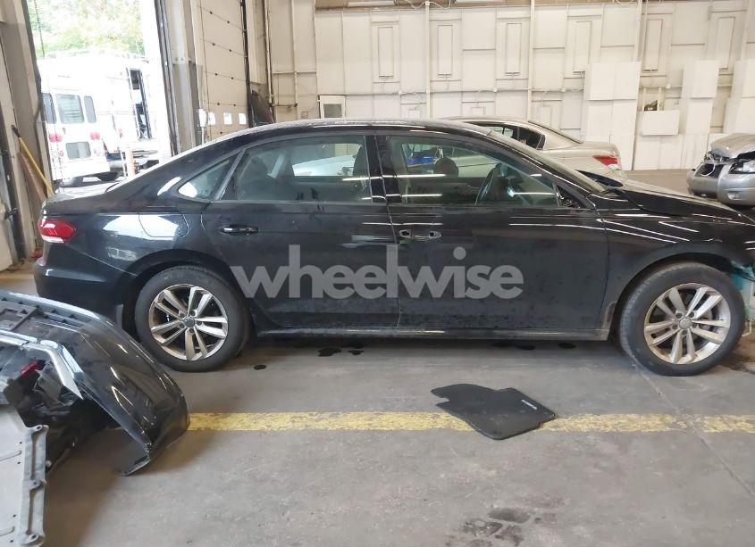 Photo 14 of 2021 Volkswagen Passat 2.0T S (VIN 1VWAA7A30MC005316)