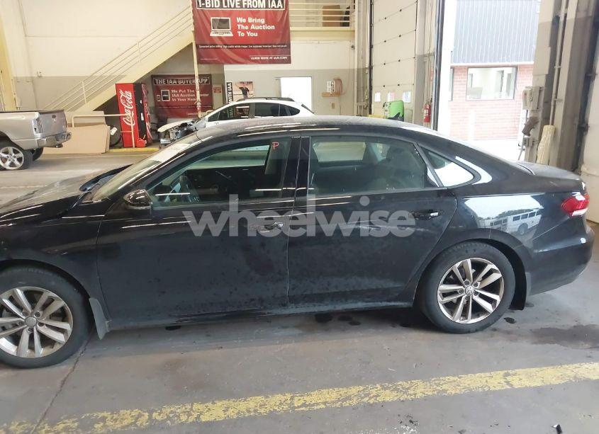 Photo 15 of 2021 Volkswagen Passat 2.0T S (VIN 1VWAA7A30MC005316)