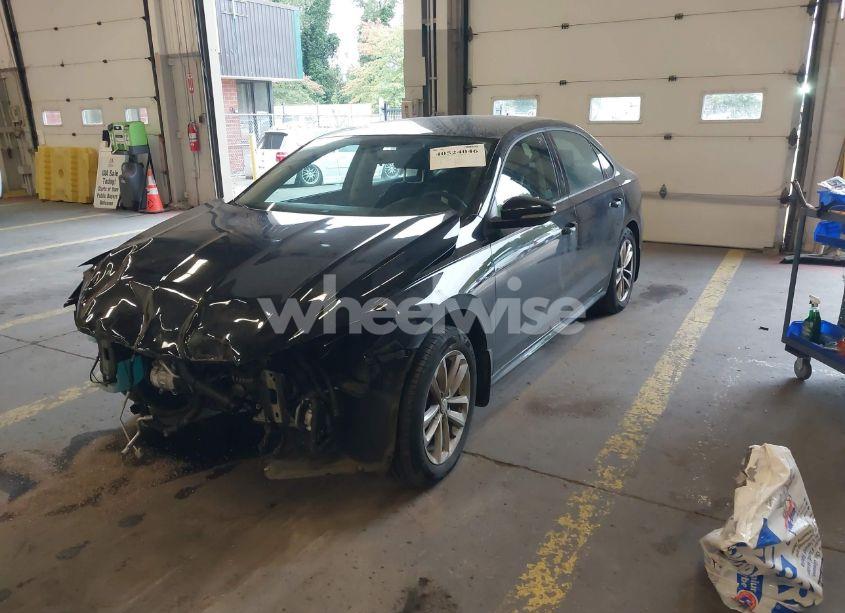 Photo 2 of 2021 Volkswagen Passat 2.0T S (VIN 1VWAA7A30MC005316)