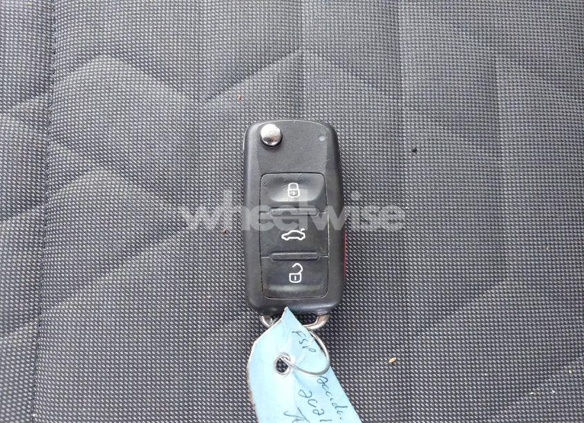 Photo 11 of 2021 Volkswagen Passat 2.0T S (VIN 1VWAA7A30MC008054)