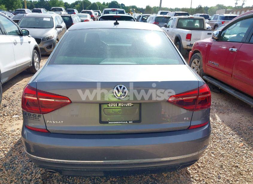 Photo 16 of 2018 Volkswagen Passat 2.0T R-LINE/2.0T S (VIN 1VWAA7A31JC025005)