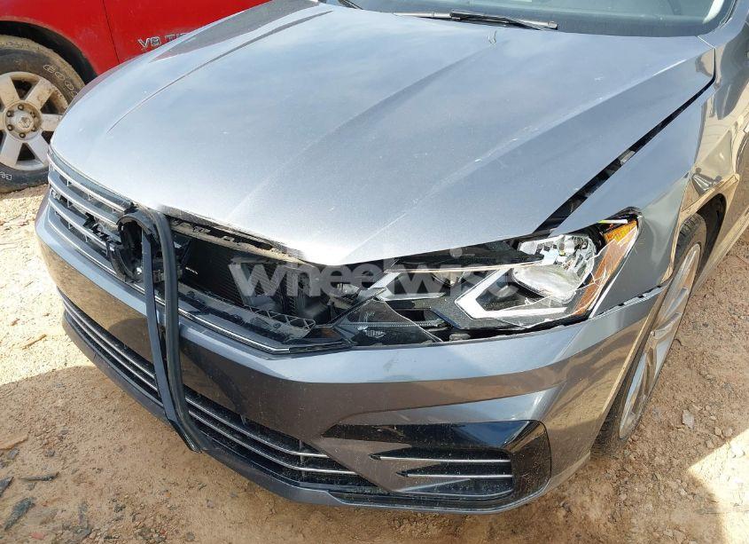 Photo 6 of 2018 Volkswagen Passat 2.0T R-LINE/2.0T S (VIN 1VWAA7A31JC025005)