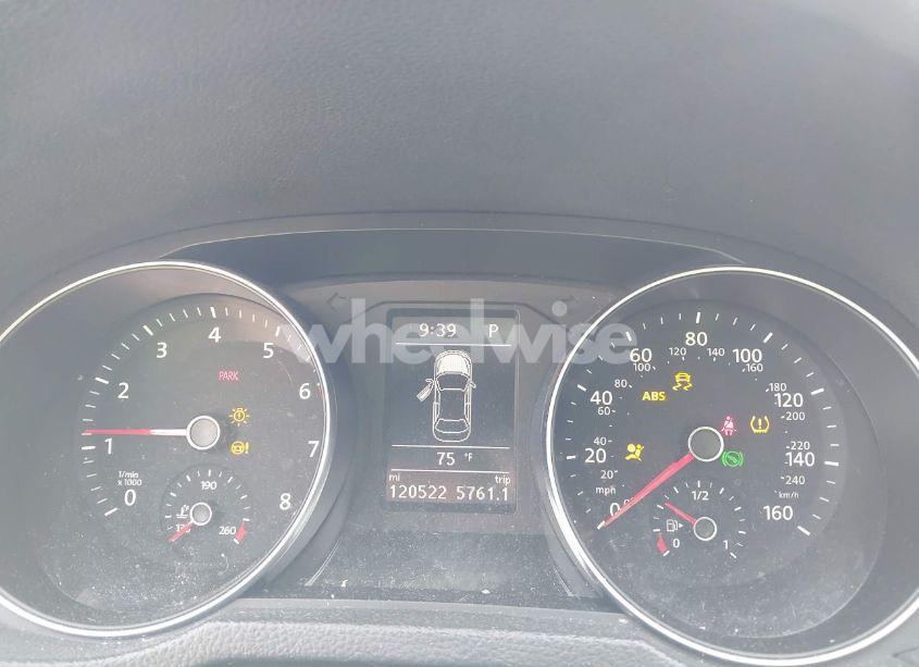 Photo 7 of 2018 Volkswagen Passat 2.0T R-LINE/2.0T S (VIN 1VWAA7A31JC025005)