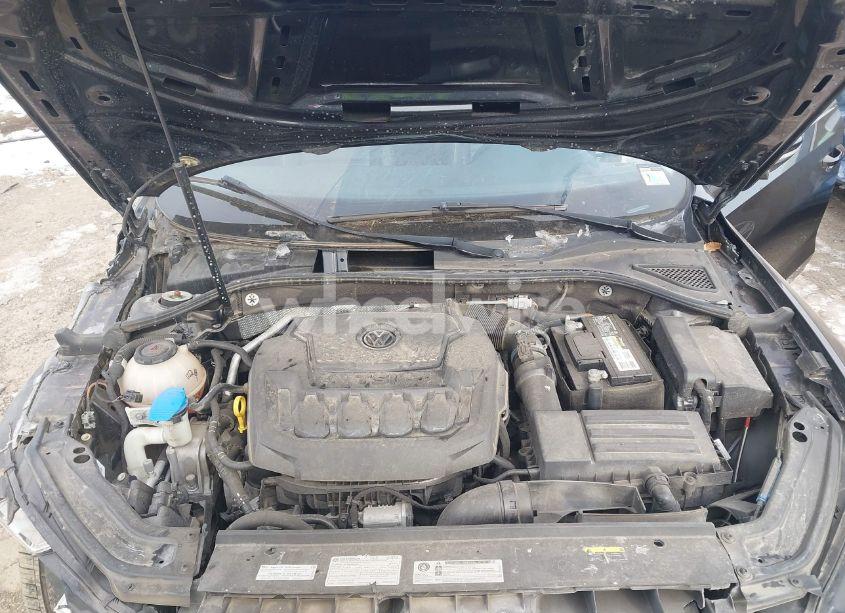 Photo 10 of 2018 Volkswagen Passat 2.0T R-LINE/2.0T S (VIN 1VWAA7A31JC030608)