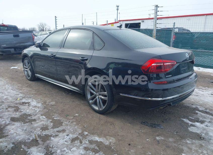 Photo 3 of 2018 Volkswagen Passat 2.0T R-LINE/2.0T S (VIN 1VWAA7A31JC030608)