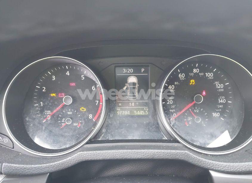 Photo 7 of 2018 Volkswagen Passat 2.0T R-LINE/2.0T S (VIN 1VWAA7A31JC030608)