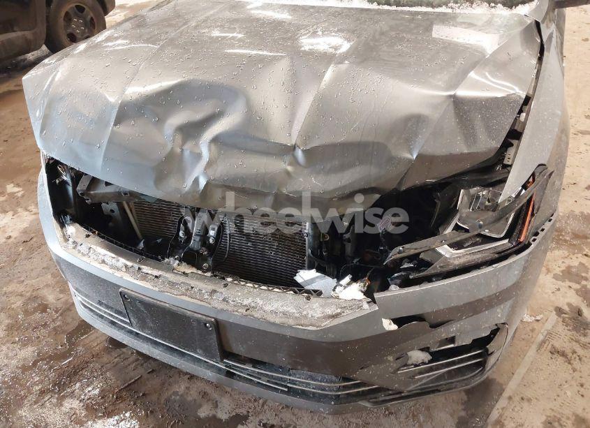 Photo 6 of 2018 Volkswagen Passat 2.0T R-LINE/2.0T S (VIN 1VWAA7A31JC031628)