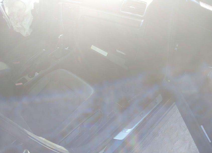 Photo 5 of 2018 Volkswagen Passat 2.0T R-LINE/2.0T S (VIN 1VWAA7A31JC039888)