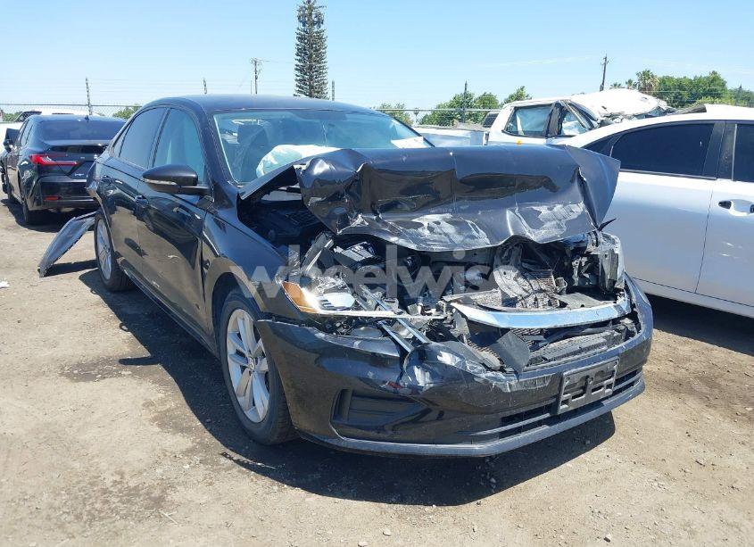 2021 Volkswagen Passat 2.0T S (VIN 1VWAA7A31MC005888) main photo