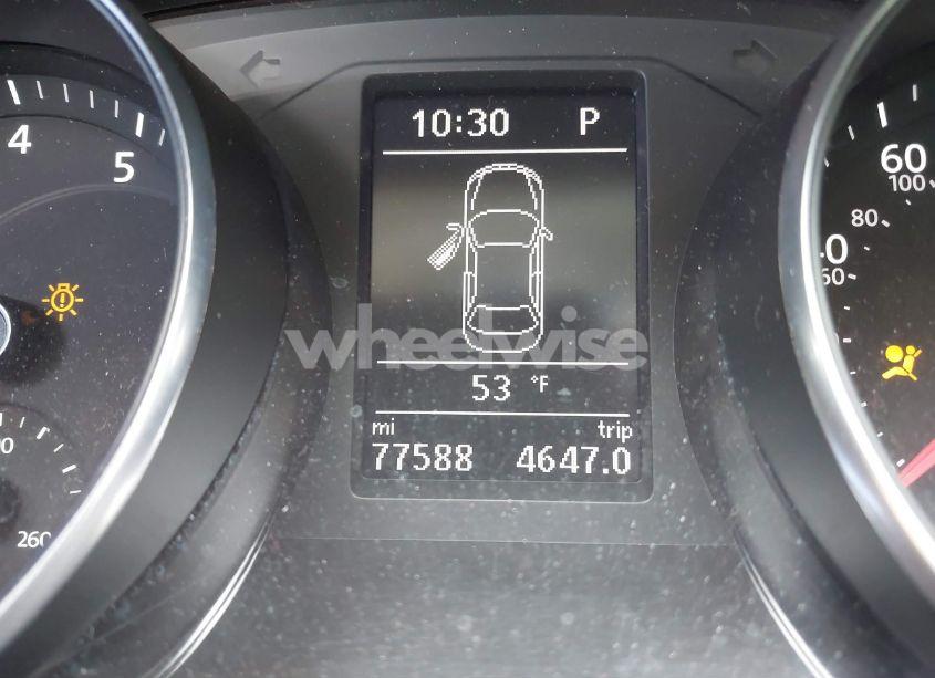 Photo 15 of 2018 Volkswagen Passat 2.0T R-LINE/2.0T S (VIN 1VWAA7A32JC012571)