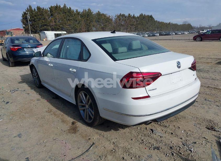 Photo 3 of 2018 Volkswagen Passat 2.0T R-LINE/2.0T S (VIN 1VWAA7A32JC012571)